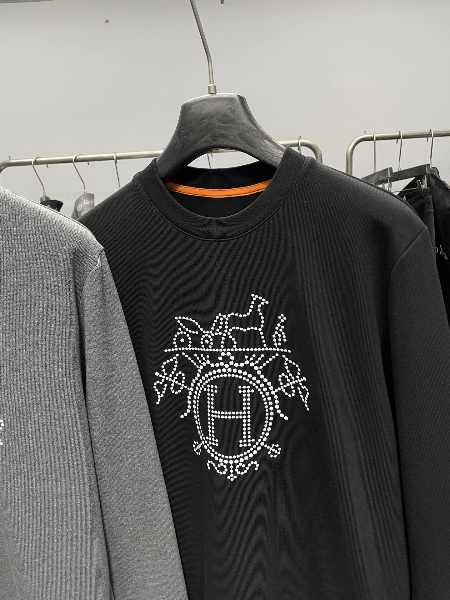 wg.luxury-- H5r75s Cotton embroidery oversize 2colour item: E-F000J1336-2